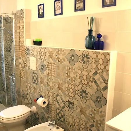 Willkommen In Einem Private Garden Apartment Bari