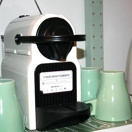 Willkommen In Einem Private Garden Bari