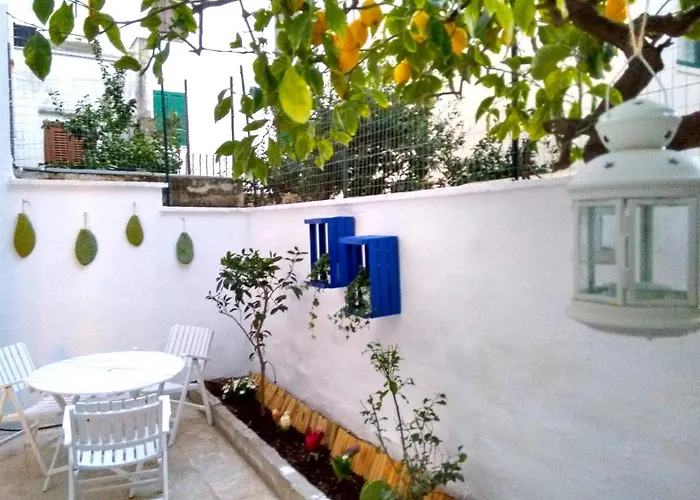 Willkommen In Einem Private Garden * בארי